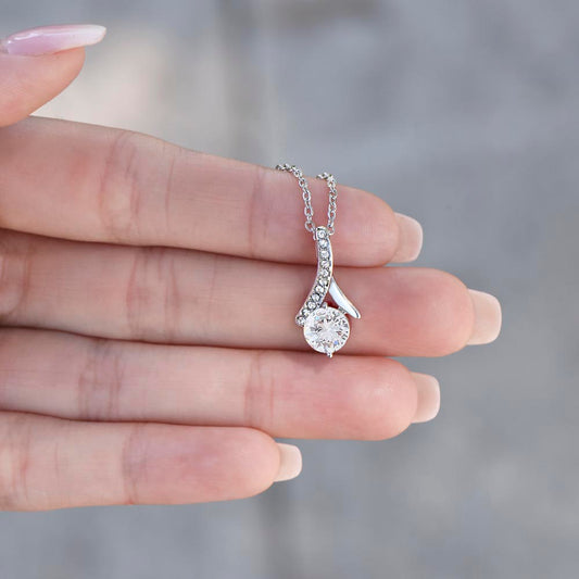 Alluring Beauty Necklace - For Wife/Girlfriend