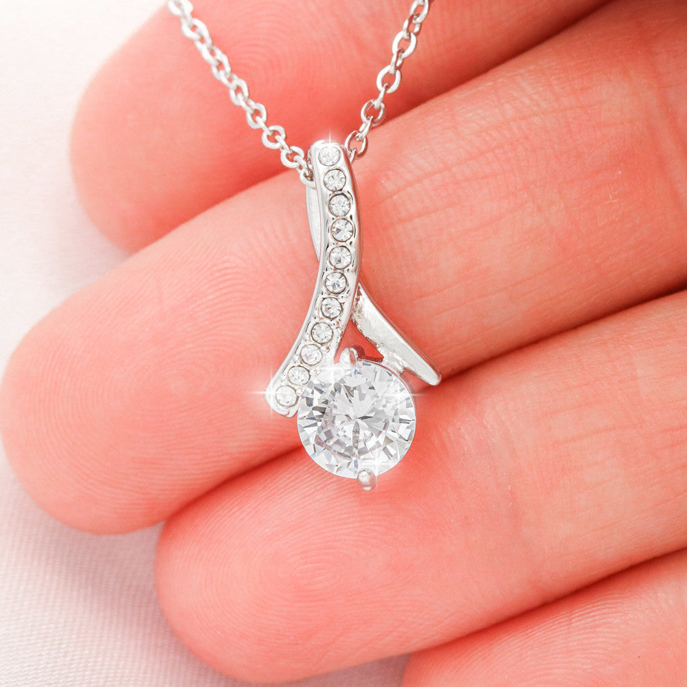To Wife - Alluring Beauty Necklace